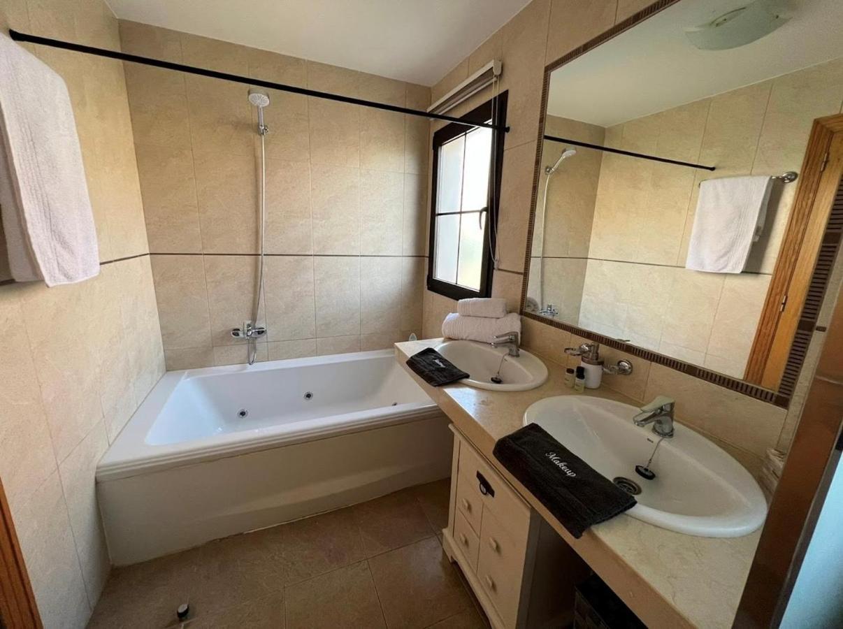 Villa Eva - New To The Market, Fully Refurbished Licensed Villa - Private Pool Caleta De Fuste Zewnętrze zdjęcie