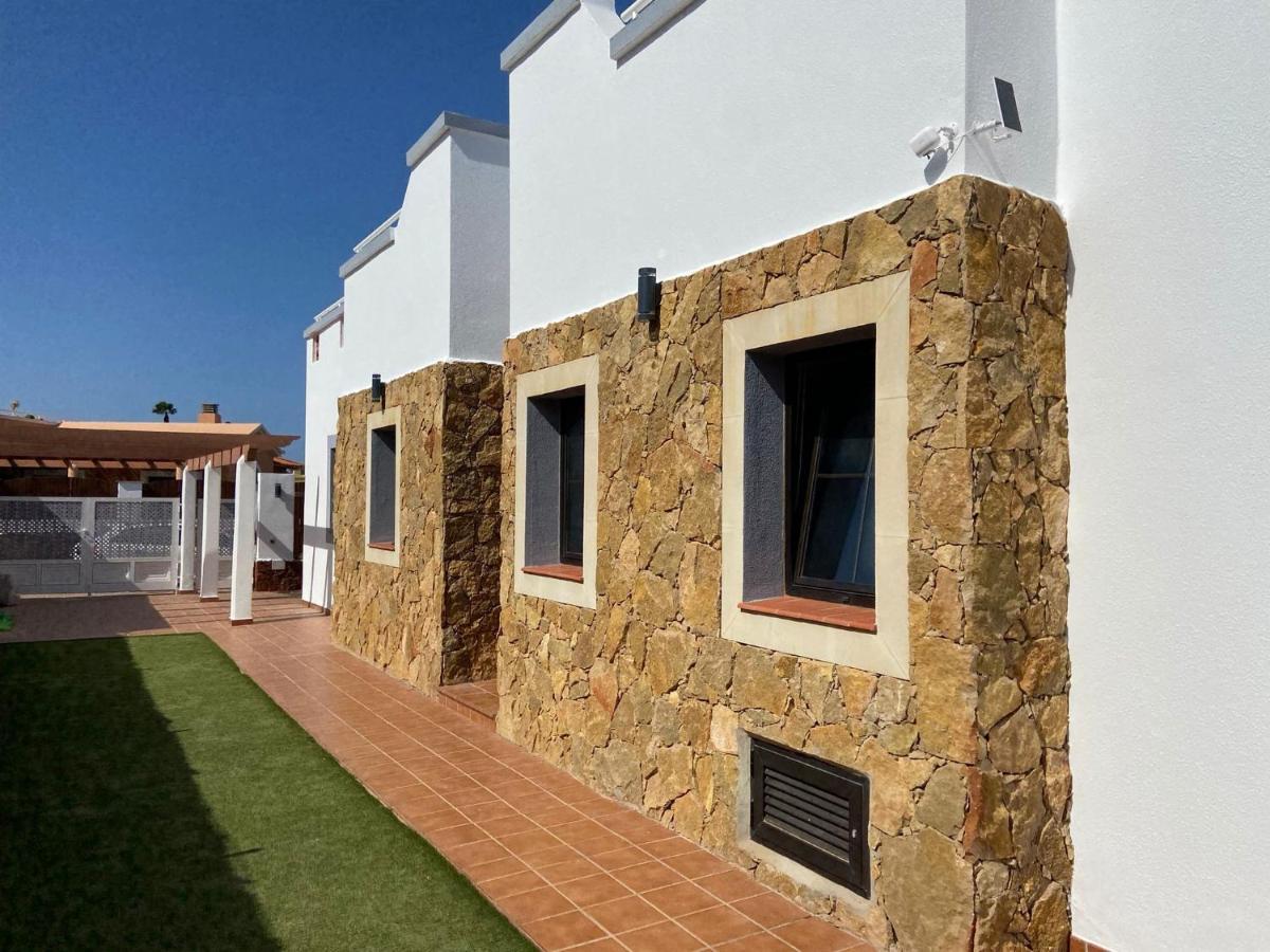 Villa Eva - New To The Market, Fully Refurbished Licensed Villa - Private Pool Caleta De Fuste Zewnętrze zdjęcie
